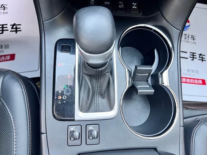 Фото 17 - Toyota Highlander