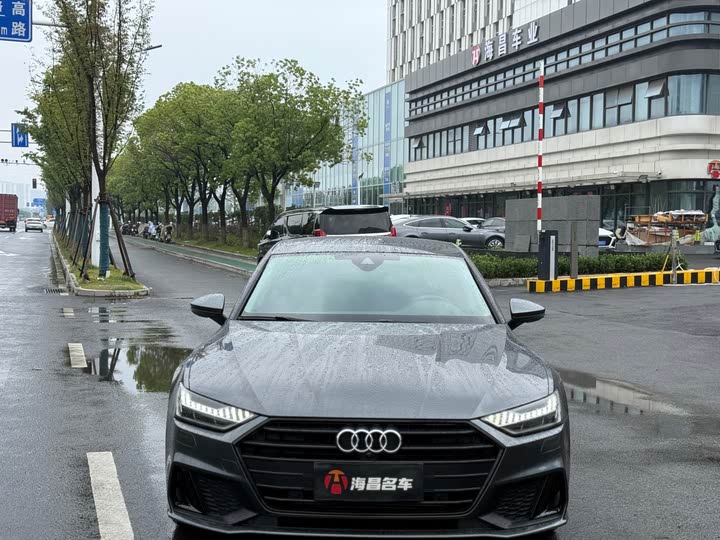 Фото 2 - Audi A7