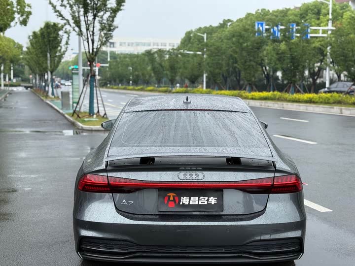 Фото 5 - Audi A7