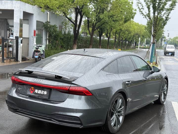 Фото 6 - Audi A7