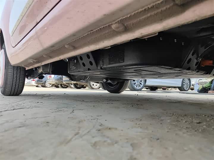 Фото 21 - Bestune Pony