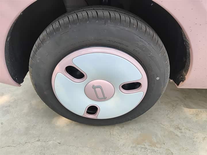 Фото 23 - Bestune Pony