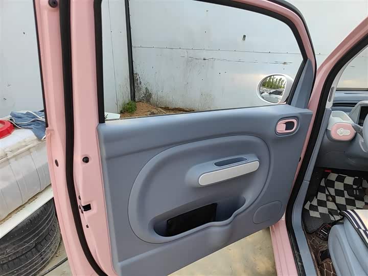 Фото 28 - Bestune Pony