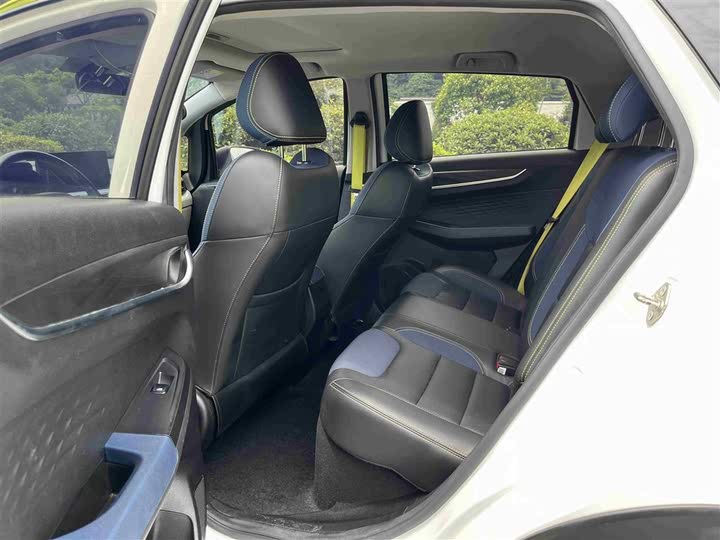 Фото 6 - Geely Geometry EX3