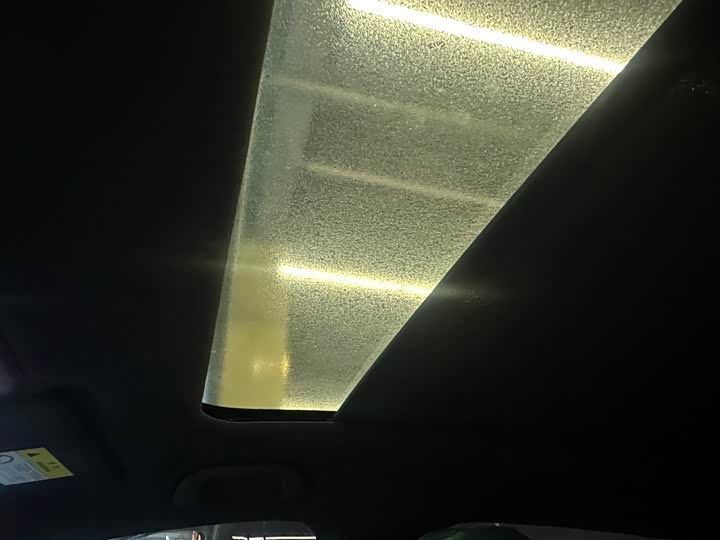 Фото 12 - BYD Dolphin