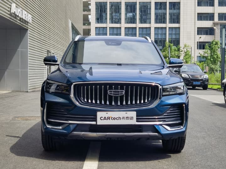 Фото 2 - Geely Monjaro