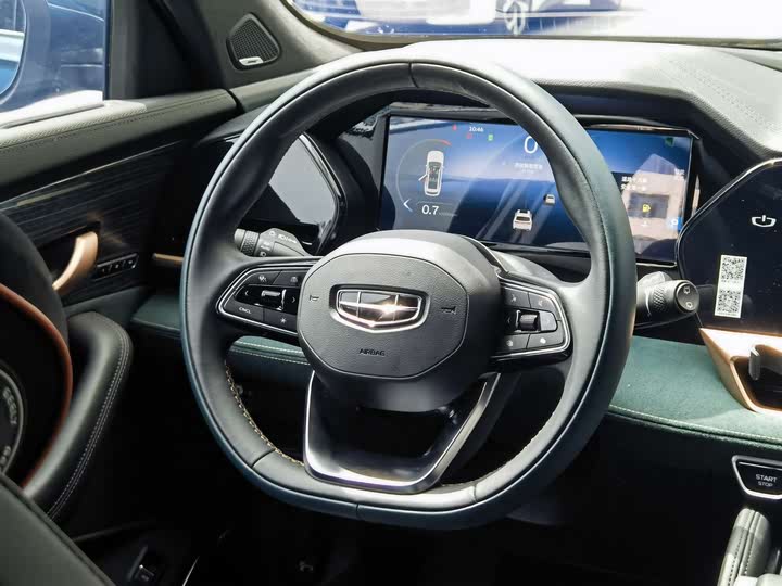 Фото 22 - Geely Monjaro