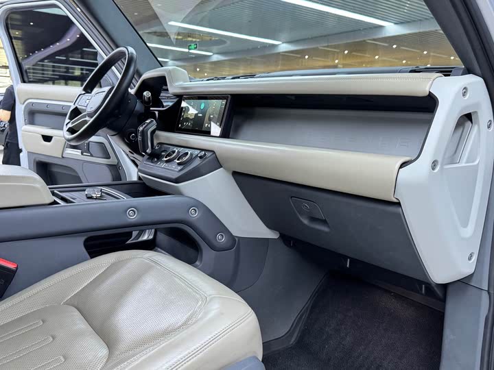 Фото 7 - Land Rover Defender