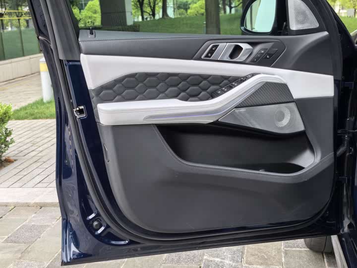 Фото 16 - BMW X5 M