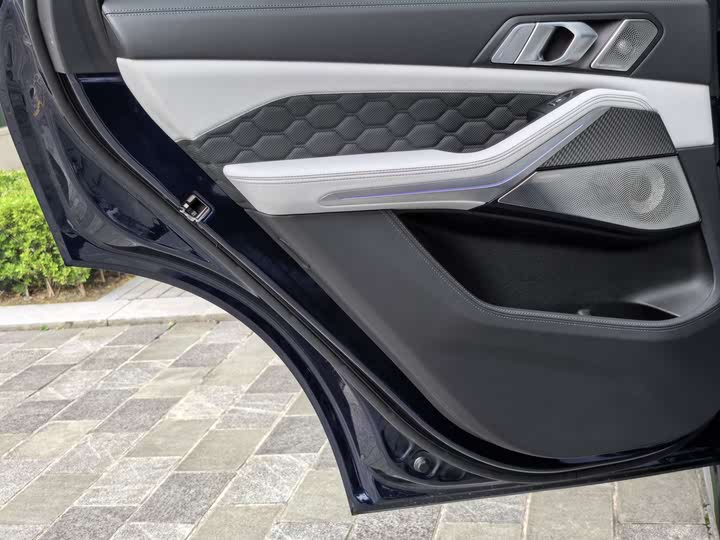 Фото 17 - BMW X5 M