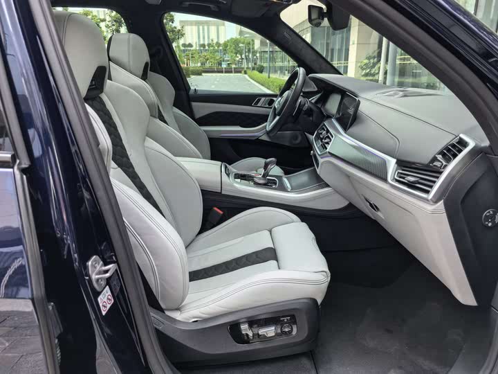 Фото 18 - BMW X5 M