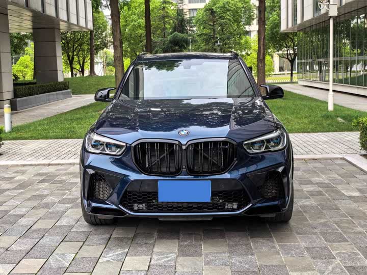 Фото 2 - BMW X5 M
