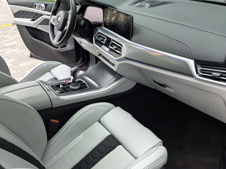 Фото 25 - BMW X5 M