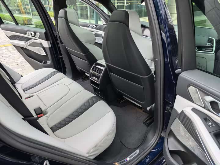 Фото 30 - BMW X5 M