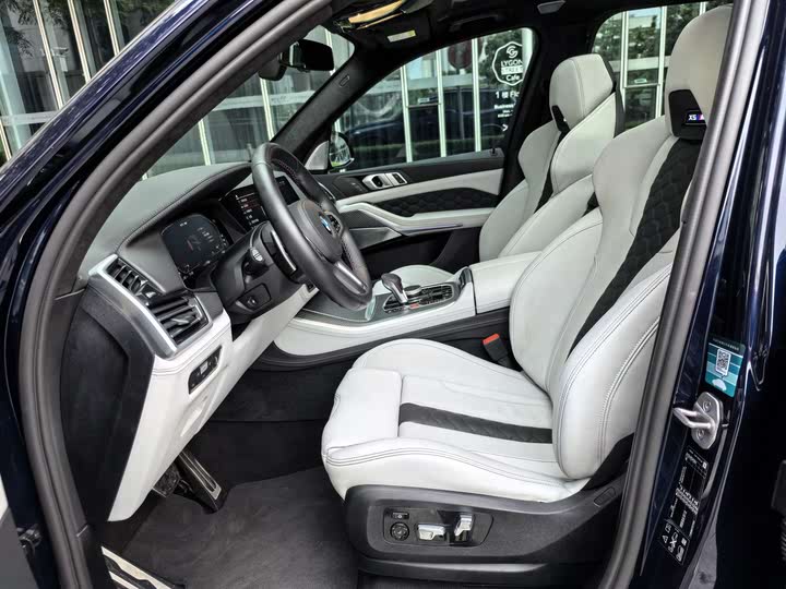 Фото 33 - BMW X5 M