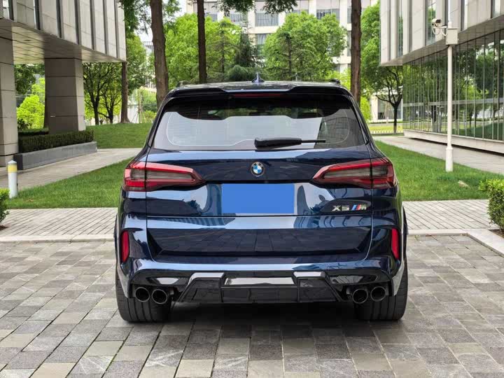 Фото 37 - BMW X5 M