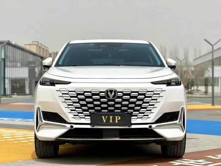 Фото 2 - Changan UNI-K