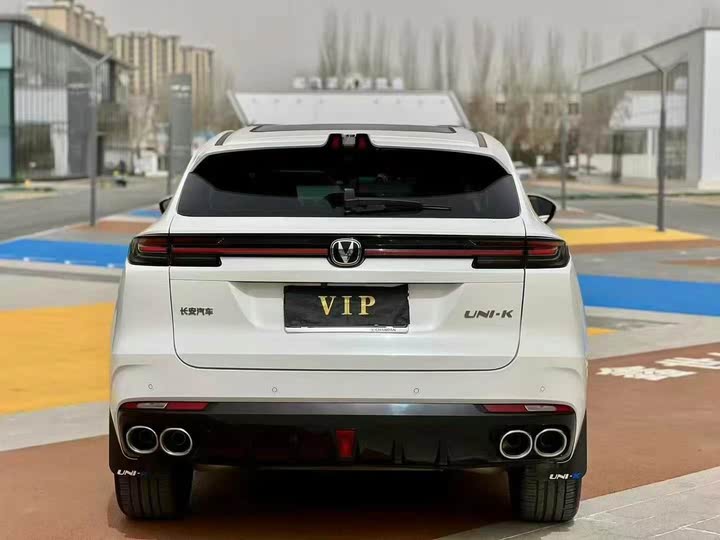 Фото 8 - Changan UNI-K