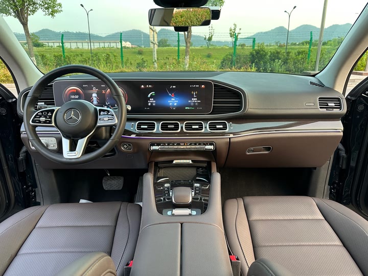 Фото 11 - Mercedes-Benz GLE-Class