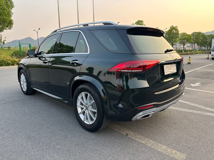 Фото 17 - Mercedes-Benz GLE-Class