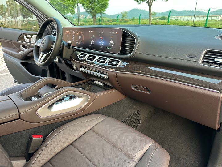 Фото 8 - Mercedes-Benz GLE-Class