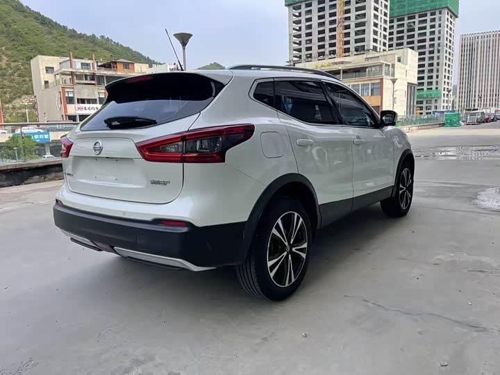 Фото 8 - Nissan Qashqai