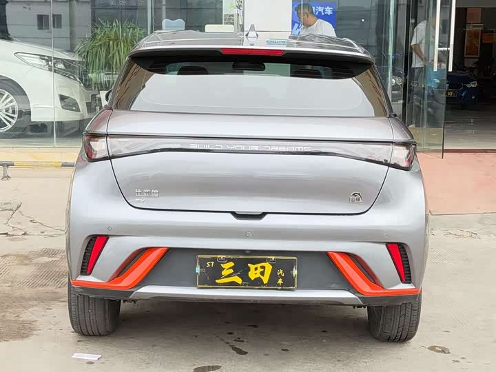 Фото 15 - BYD Dolphin