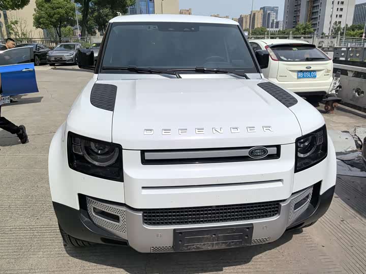 Фото 2 - Land Rover Defender