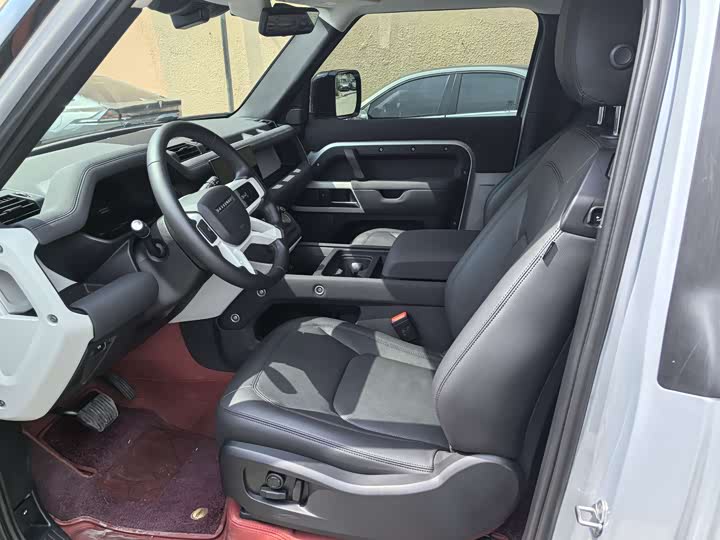 Фото 4 - Land Rover Defender