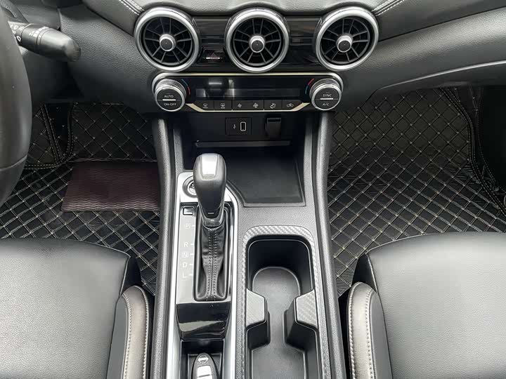 Фото 14 - Nissan Sylphy