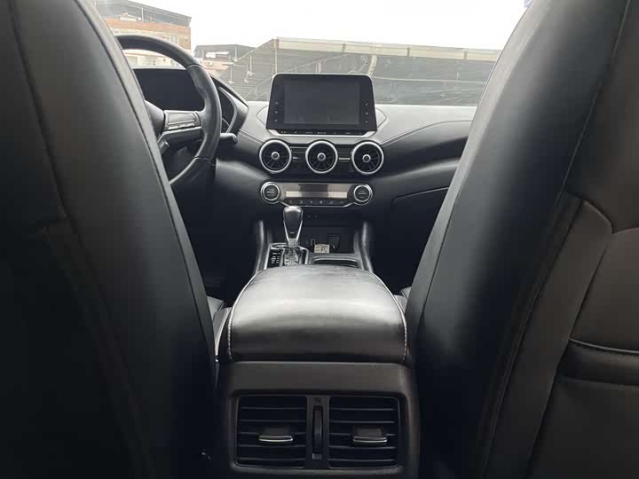 Фото 15 - Nissan Sylphy