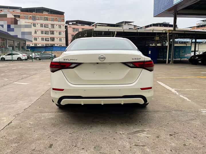 Фото 7 - Nissan Sylphy