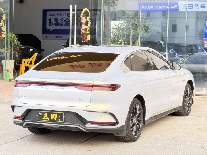 Фото 11 - BYD Han