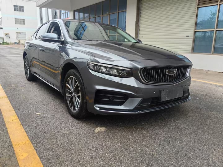 Фото 3 - Geely Preface