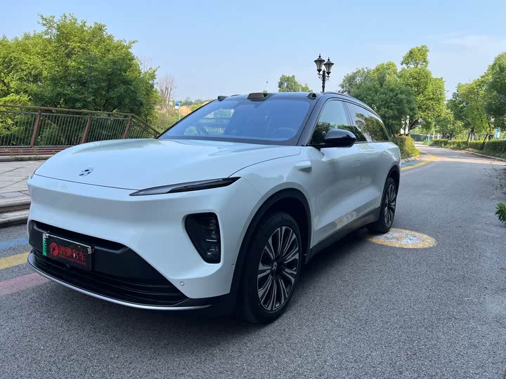 Фото 3 - Nio ES8