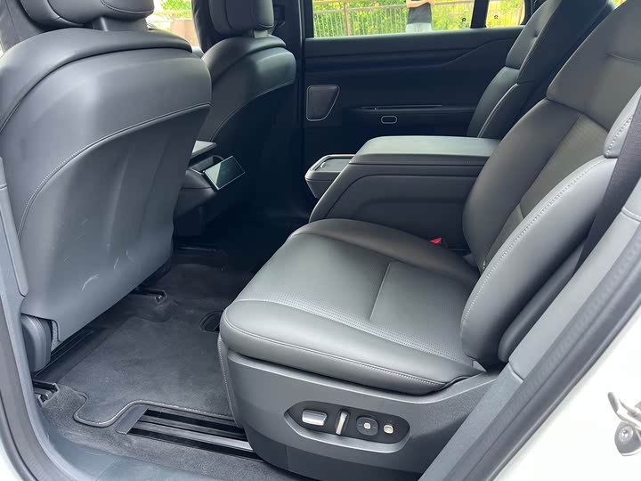 Фото 5 - Nio ES8