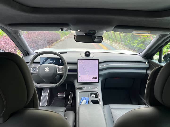 Фото 6 - Nio ES8