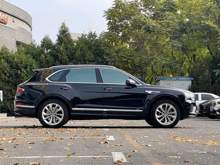 Фото 3 - Bentley Bentayga Hybrid