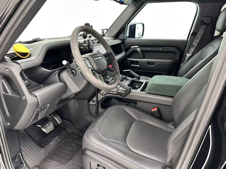 Фото 15 - Land Rover Defender