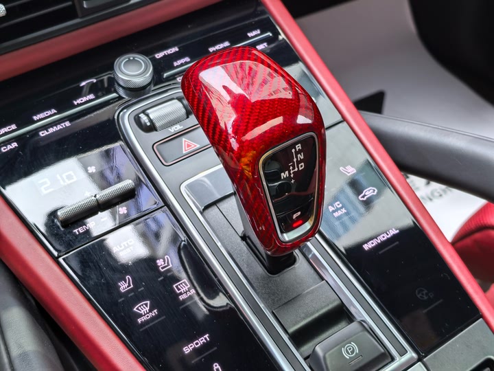 Фото 17 - Porsche Cayenne