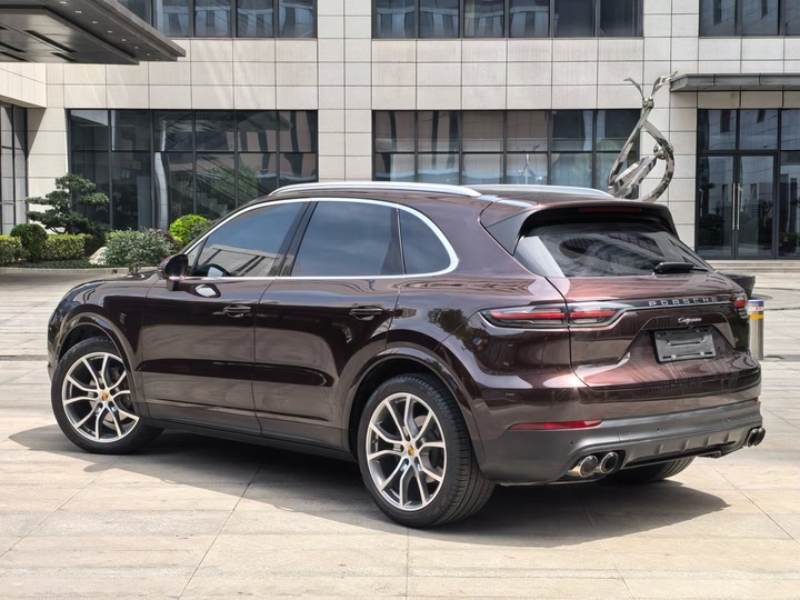 Фото 4 - Porsche Cayenne