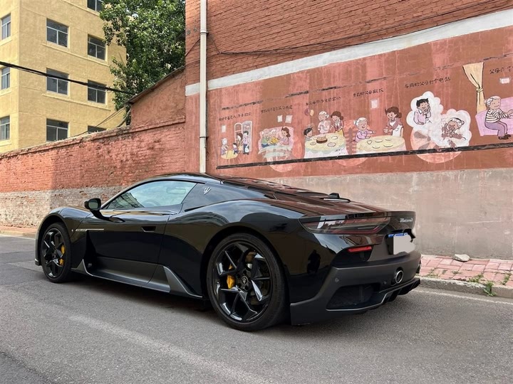 Фото 3 - Maserati MC20