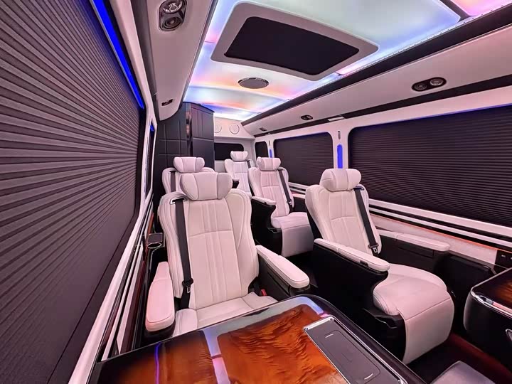 Фото 19 - Hongqi Guoyue