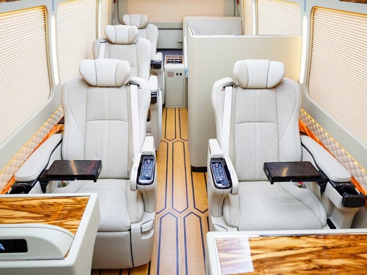 Фото 24 - Hongqi Guoyue