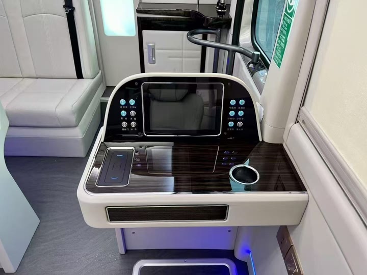 Фото 3 - Hongqi Guoyue