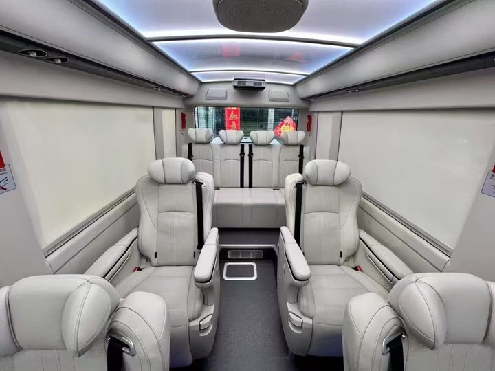 Фото 4 - Hongqi Guoyue