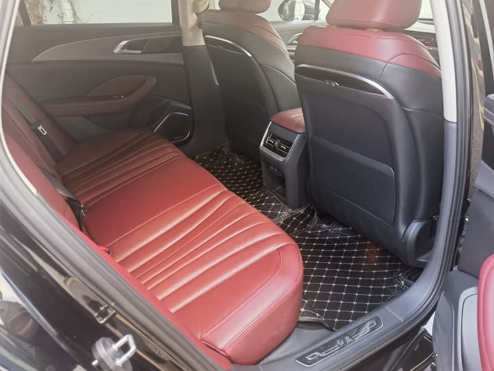 Фото 10 - Hongqi H5