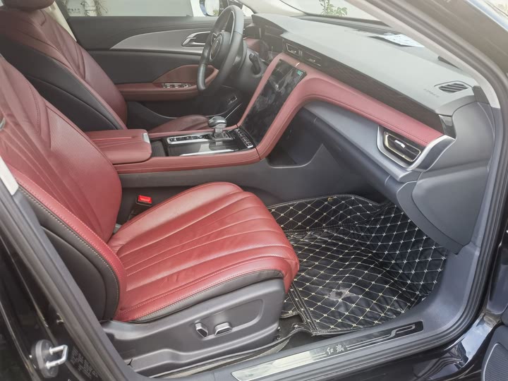 Фото 11 - Hongqi H5