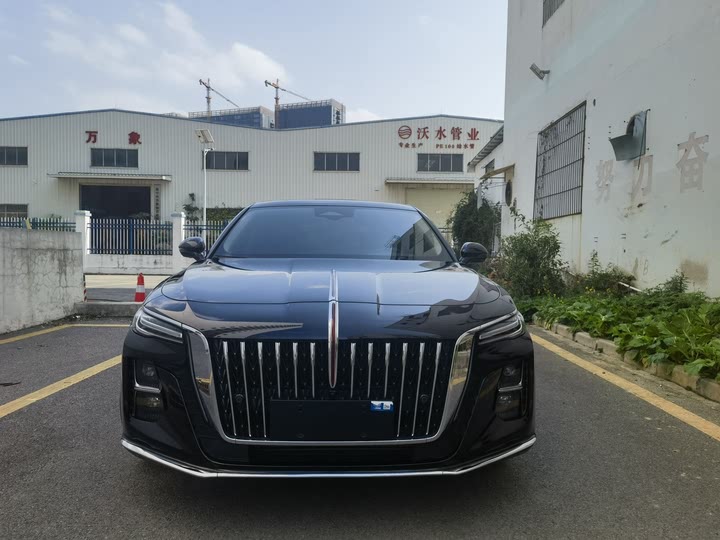 Фото 2 - Hongqi H5