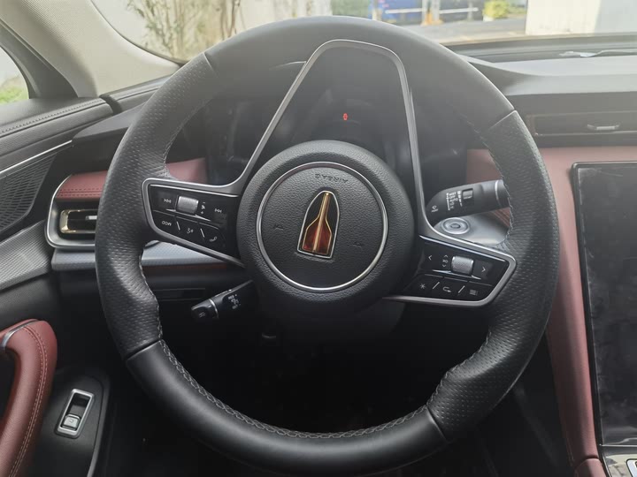 Фото 5 - Hongqi H5